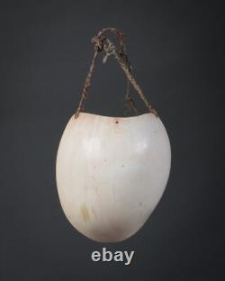 MAN'S PECTORAL, Pakol, Mendi Valley. Southern Highlands, Papua New Guinea