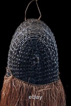 Masque Heaume, Iatmul Heaume mask, oceanic art, Tribal, Papua New Guinea, 103 cm Masque Heaume, Iatmul Heaume mask, oceanic art, Tribal, Papua New Guinea, 103 cm
