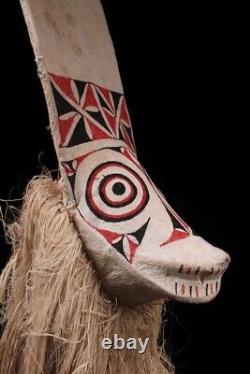 Masque baining, big baining mask, oceanic art, papua new guinea