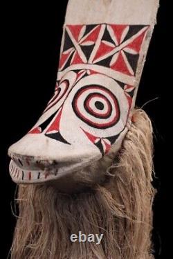 Masque baining, big baining mask, oceanic art, papua new guinea