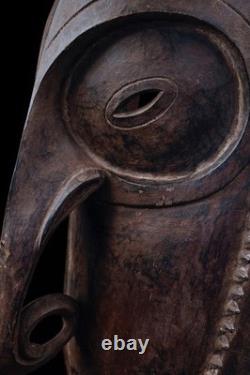 Masque d'ancêtre, ancestor mask, tribal art, oceanic art, Papua New Guinea 83 cm