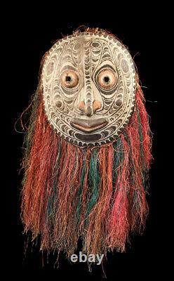 Masque de danse Iatmul, dancing spirit mask, papua new guinea, oceanic art