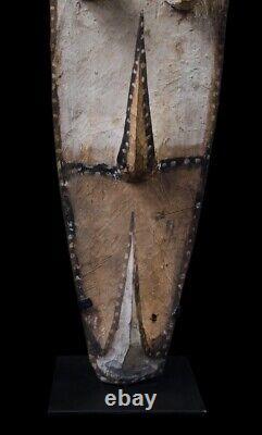 Masque garra, garra mask, oceanic art, Papua New Guinea, tribal art, sculpture