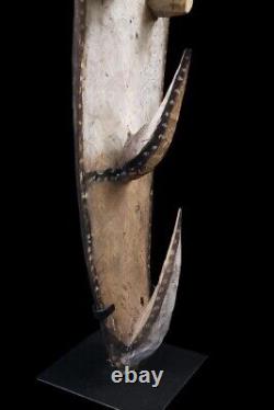 Masque garra, garra mask, oceanic art, Papua New Guinea, tribal art, sculpture