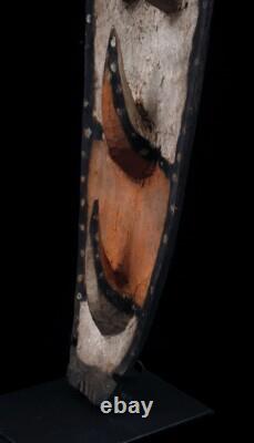 Masque garra, garra mask, oceanic art, Papua New Guinea, tribal art, sculpture