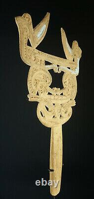 Massim munkuris canoe decoration that identifies clan Papua New Guinea