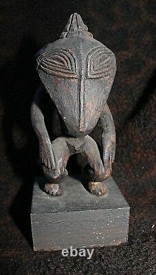 Mid-20th Century Ramu River Hunting Charm or Fetish Figure 5h PNG