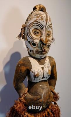 Middle Sepik Region, Papua New Guinea Suspension / Food Hook Figure 1950s