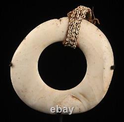 Monnaie d'échange bénitier, currency ring shell, oceanic art, papua new guinea