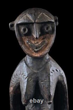 Nogwi figure, washkuk hills, nokuma, tribal art, papua new guinea, statue