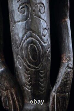 Nogwi figure, washkuk hills, nokuma, tribal art, papua new guinea, statue