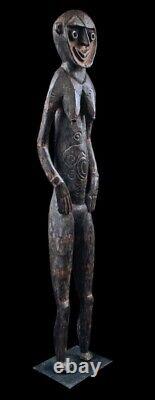 Nogwi figure, washkuk hills, nokuma, tribal art, papua new guinea, statue