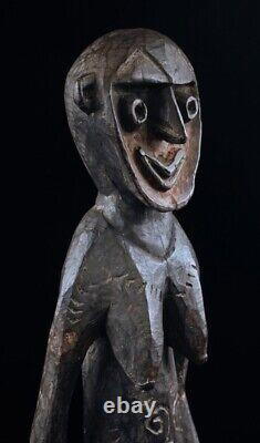 Nogwi figure, washkuk hills, nokuma, tribal art, papua new guinea, statue