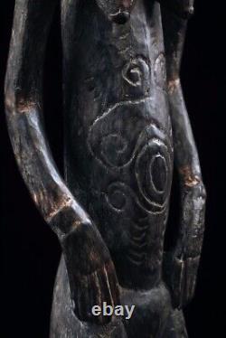 Nogwi figure, washkuk hills, nokuma, tribal art, papua new guinea, statue