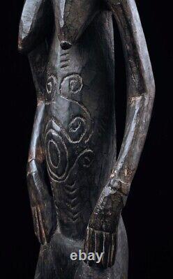 Nogwi figure, washkuk hills, nokuma, tribal art, papua new guinea, statue