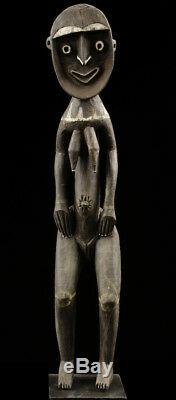 Nogwi figure, waskuk hills, nokuma, tribal art, papua new guinea