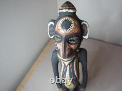 OLD PAPUA NEW GUINEA CARVED AND PAINTED WOOD STATUE OF A MAN SHELL EYES 37cm