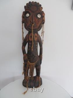 Ocean art, tribal art. Ancestor wooden sculpture Sepik River Papua New Guinea
