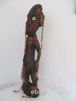 Ocean art, tribal art. Ancestor wooden sculpture Sepik River Papua New Guinea