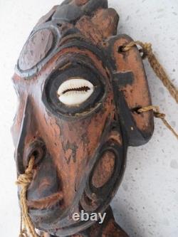 Ocean art, tribal art. Ancestor wooden sculpture Sepik River Papua New Guinea