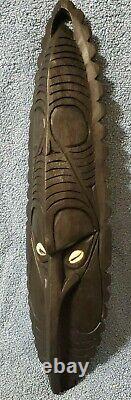 Oceanic Latmul carved wood effigy mask Tambanum Sepik river Papua New Guinea