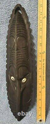 Oceanic Latmul carved wood effigy mask Tambanum Sepik river Papua New Guinea