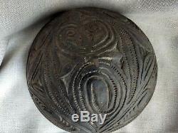 Old Kwoma clay pot, ceramic, oceanic tribal art, papua new guinea