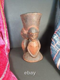 Old Papua New Guinea Carved Wooden Sepik River Face Paint Holder. Beautiful