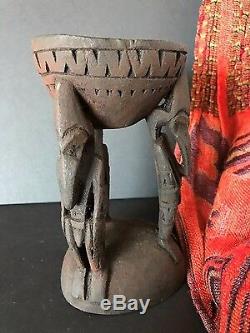 Old Papua New Guinea Carved Wooden Sepik River Paint Pot (b) one of a unique