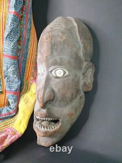 Old Papua New Guinea Highlands Carved Wooden Dance Mask. Beautiful collection an