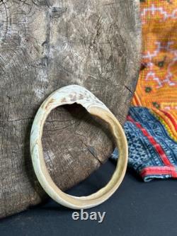 Old Papua New Guinea Sea Shell Bangle Bracelet