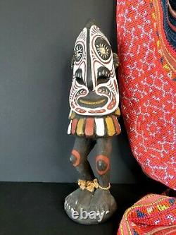 Old Papua New Guinea Sepik River Carved Figure beautiful display & collection p