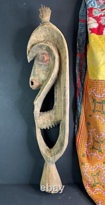 Old Papua New Guinea Western Highlands Hunters Carving
