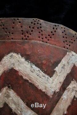 Old War Shield Papua New Guinea mid 20thC