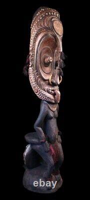 Orator's stool, siège d'orateur, oceanic art, Papua New Guinea, tribal art