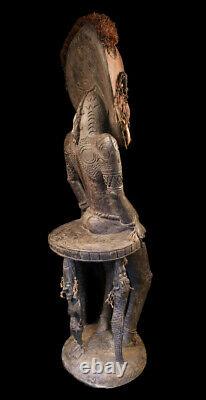 Orator's stool, siège d'orateur, oceanic art, papua new guinea