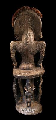 Orator's stool, siège d'orateur, oceanic art, papua new guinea