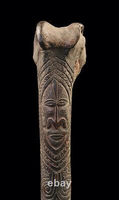 Os sculpté, carved tool, oceanic art, primitive art, Papua New guinea