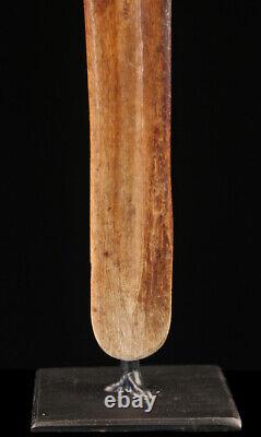 Os sculpté, carved tool, oceanic art, primitive art, Papua New guinea