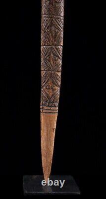 Os sculpté, carved tool, oceanic art, primitive art, Papua New guinea