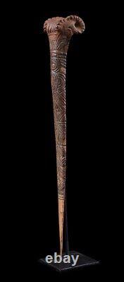 Os sculpté, carved tool, oceanic art, primitive art, Papua New guinea