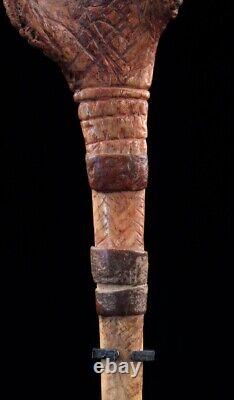 Os sculpté, lime stick, bâton à chaux, oceanic art, Papua New guinea