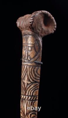 Os sculpté, oceanic art, Papua New guinea, tribal art, sculpture