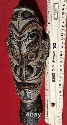 PAPUA NEW GUINEA AUTHENTIC Ancestor statue/ TOTEM 13 x 5 x 2