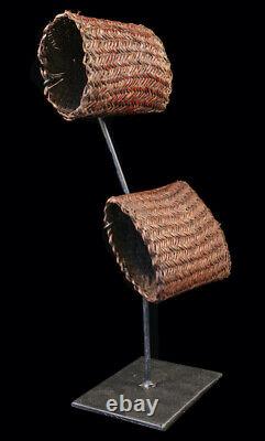 Paire de brassards, pair of armbands, oceanic art, papua new guinea