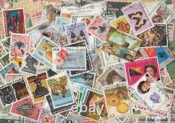 Papua-Guinea Stamps 500 different stamps