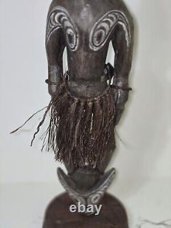 Papua New Guinea Ancestor Figure 25.5 On Stand Hand Carved Art Shell Eyes LARGE