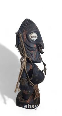 Papua New Guinea Carved Wooden figure Sculpture Sepik River PNG Vintage Art