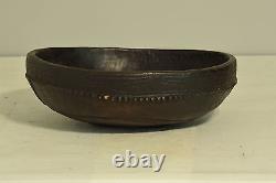 Papua New Guinea Ceremonial Feast Bowl Carved Bat Design Ceremonial Bowl