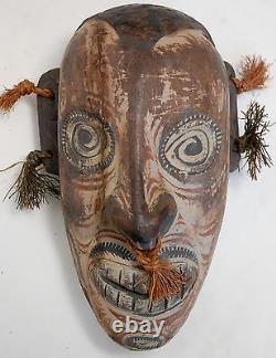 Papua New Guinea Ceremonial Wood Mask